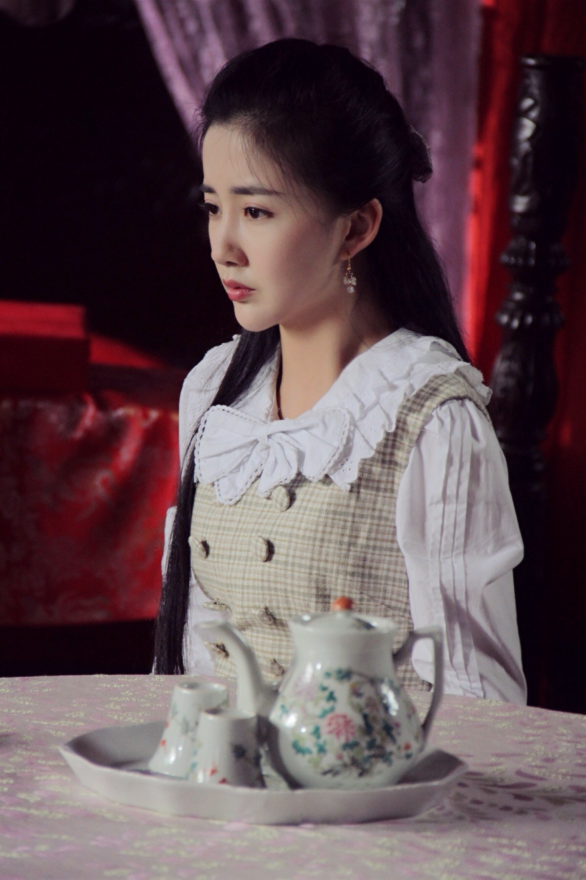 陈欣予《破阵》扮相惊艳 穿洋装诠释年代美