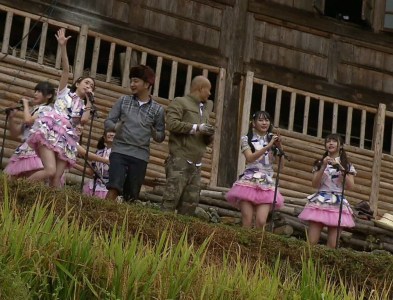 SNH48超短裙助阵《了不起》