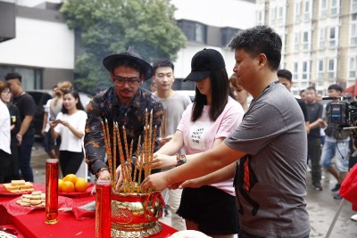 《欢乐颂2》上海开机 原班人马重聚