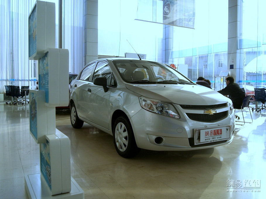 新赛欧三厢 2010款 1.4MT理想版(SE)