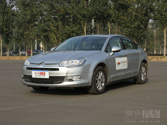 雪铁龙C5 2010款 2.3L 尊雅型