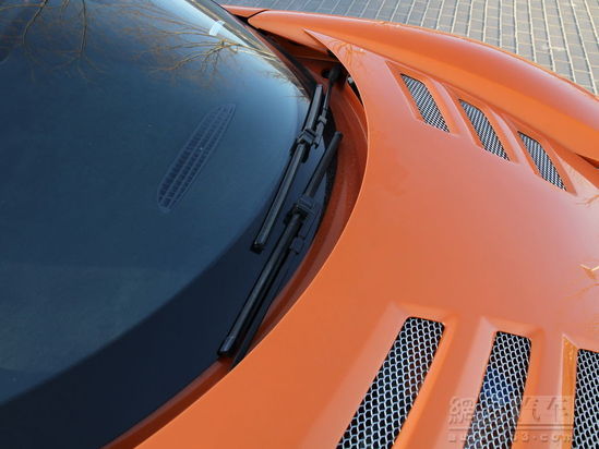 ����C8