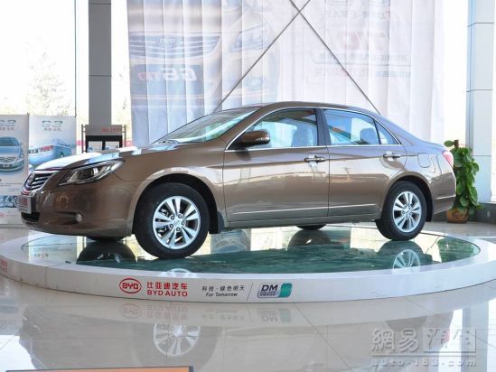 比亚迪G6 2011款 2.0MT尊贵型