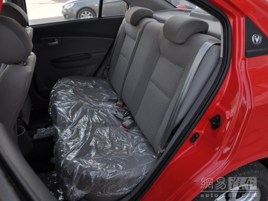 后排座椅