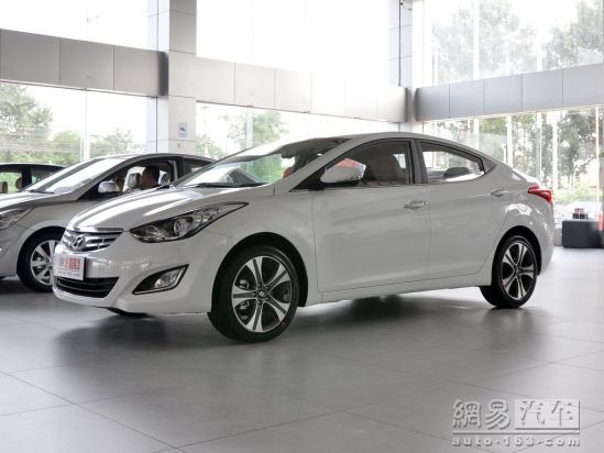 朗动 2012款 1.8AT尊贵型(DLX)