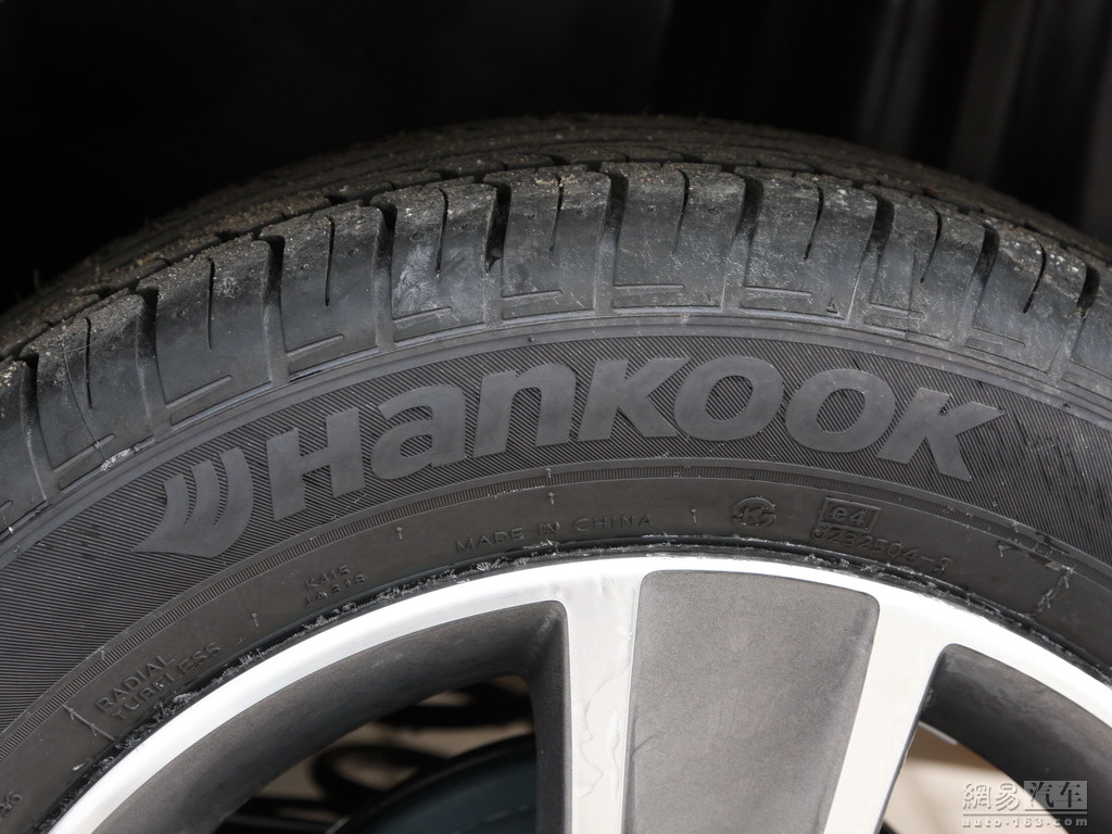 大众POLO 2011款 CROSS 1.6AT 轮胎品牌