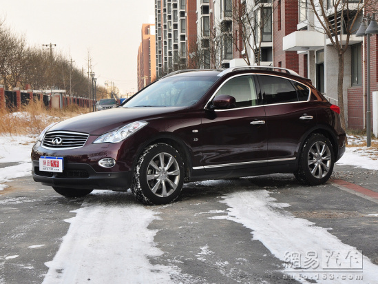 英菲尼迪QX50(进口) 2013款 2.5AT四驱尊雅版