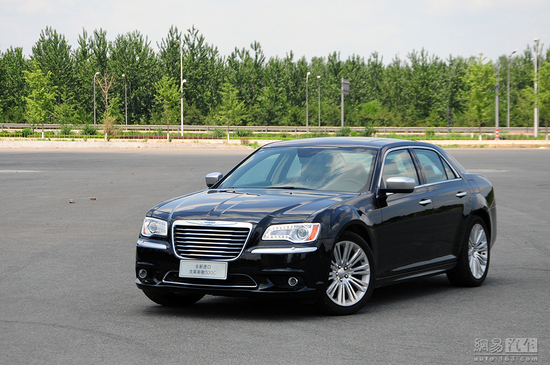 300C 