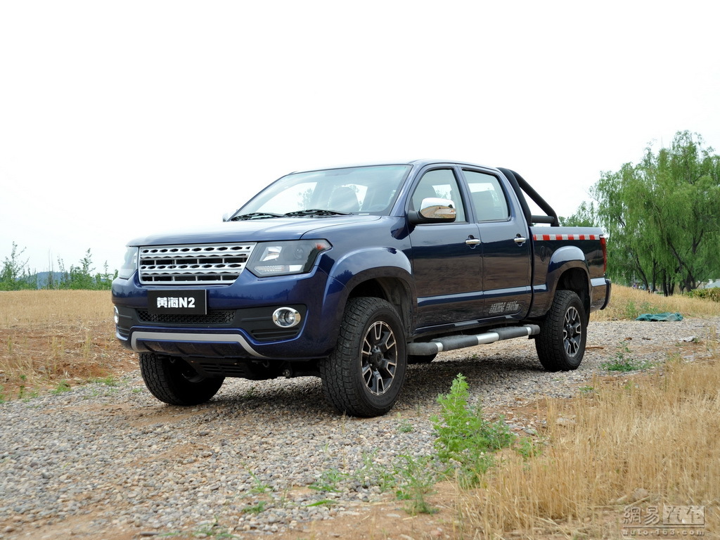 2015款黄海N2 柴油2.8T MT四驱至尊版实拍图