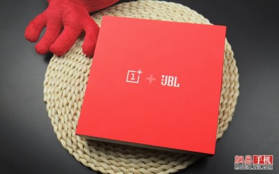一加手机JBL特别版开箱图赏