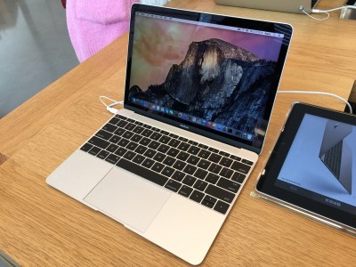 苹果店试玩国行新Macbook