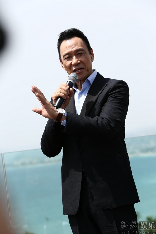 APKTC69100B50003.JPG