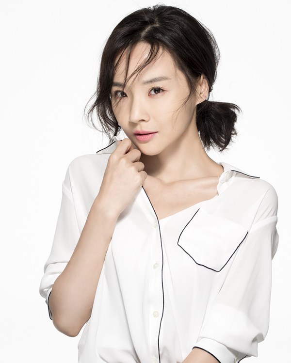 刘美人白衬衫写真曝光