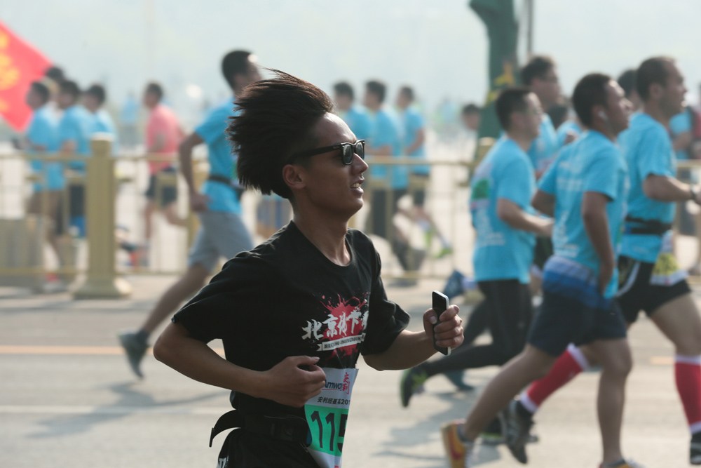 长跑节落幕 高温天无碍跑者热情第7张