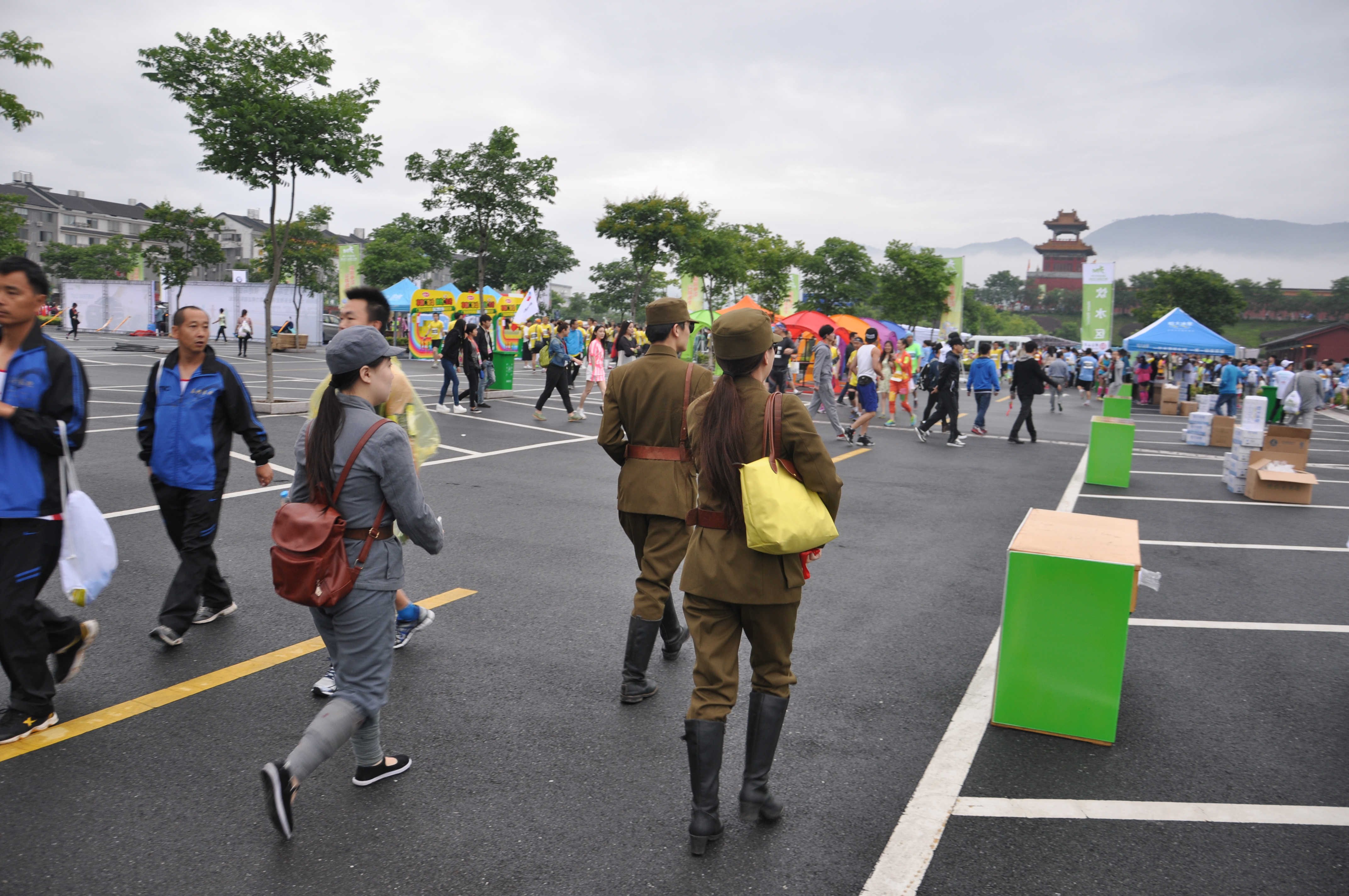 横店马拉松赛道沿途风景如画第3张