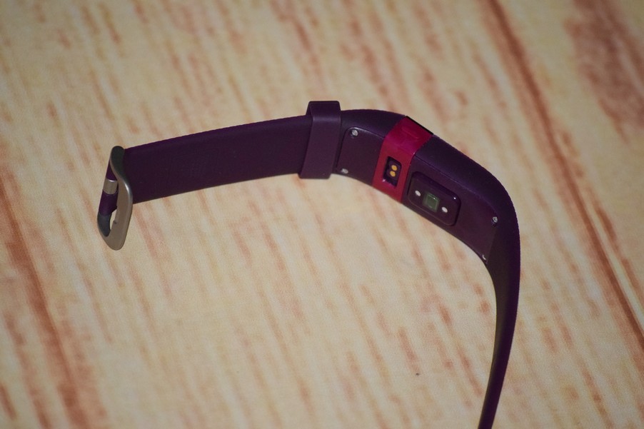 Fitbit Charge HR智能手环第7张