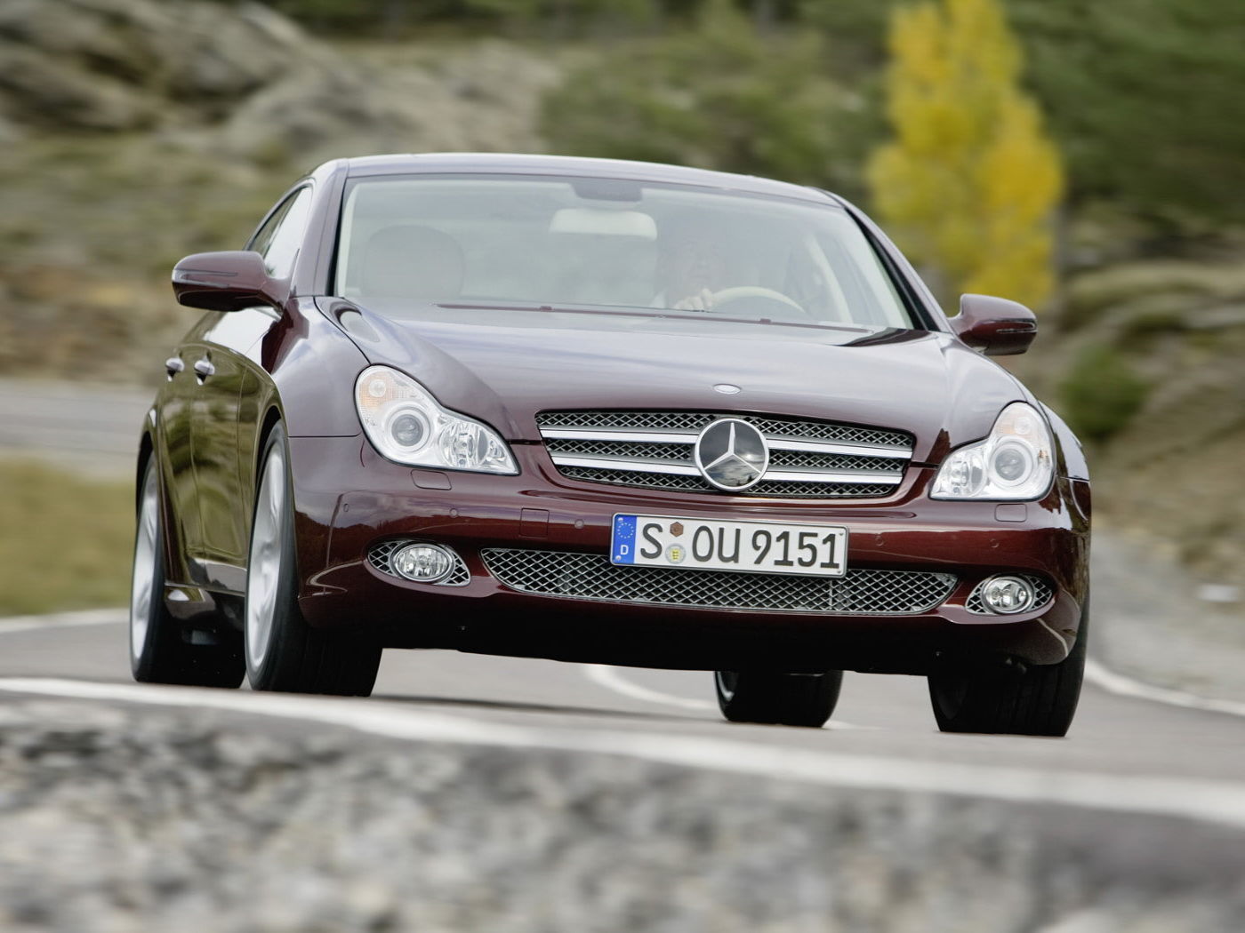 奔驰cls280官方图