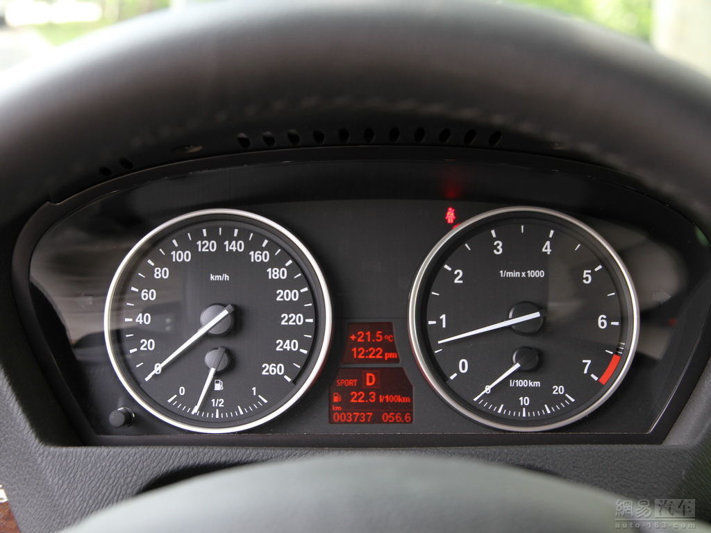 2011款 宝马x5 xdrive50i 领先型