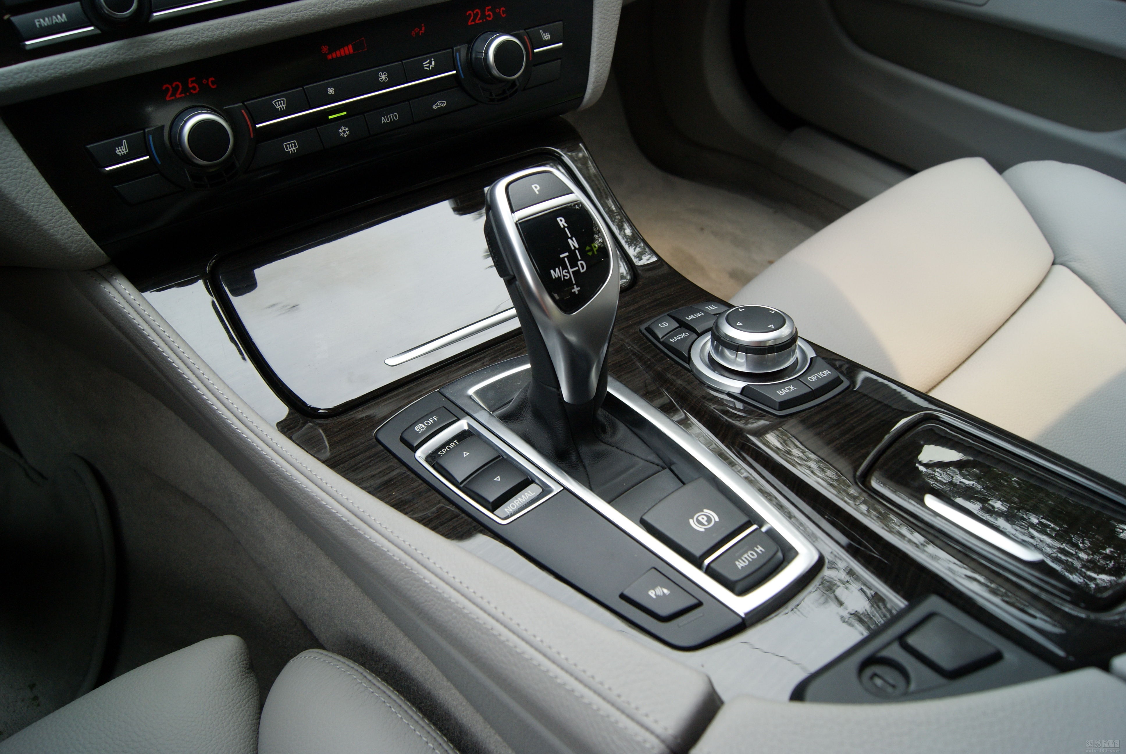 宝马5系 2011款 535li豪华型