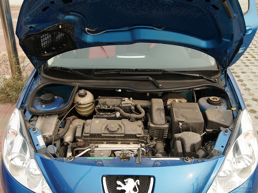 东风标致207 2010款 两厢1.4l 手动品乐版