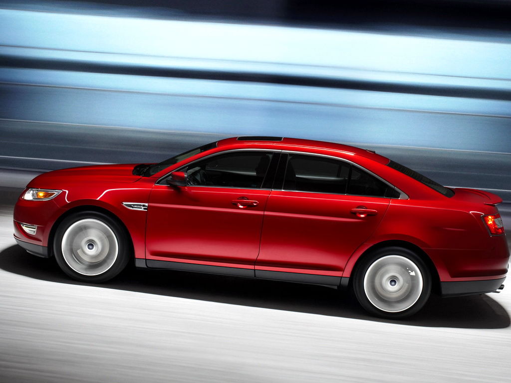 2010款福特taurus sho