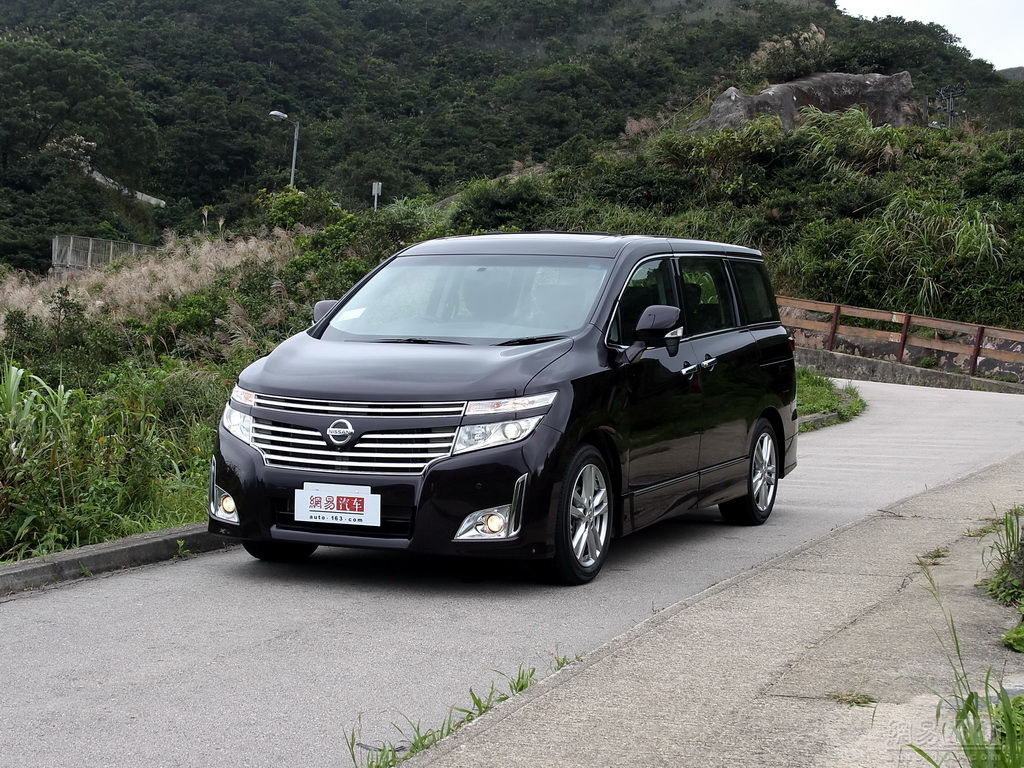 日产君爵 3.5l highway star premium