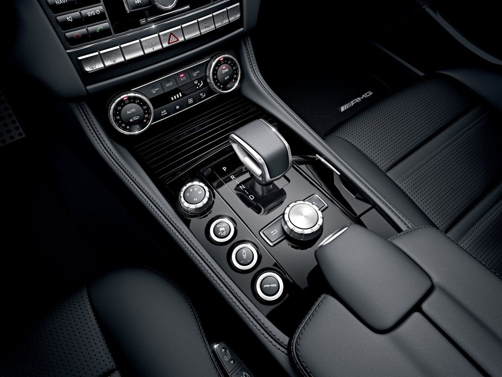 2012款奔驰cls63 amg
