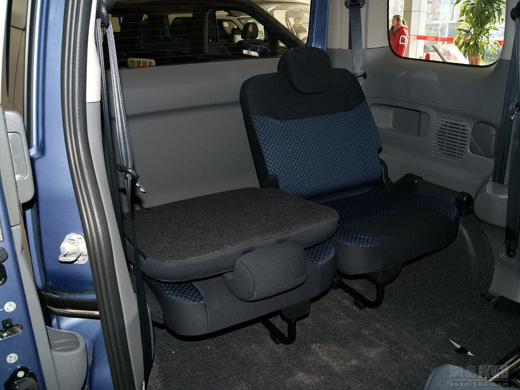 2010款 1.6mt尊贵型