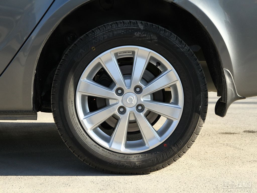 远景 2012款 1.5mt舒适型--轮胎整体(后轮) / 117