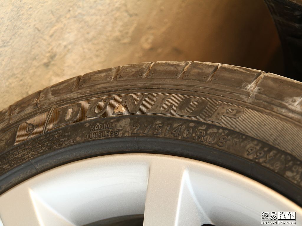 宝马6系 2011款 640i双门轿跑车--轮胎品牌 / 140