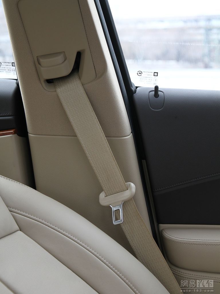别克君越 2012款 2.4at豪华版--驾驶位安全带 / 144