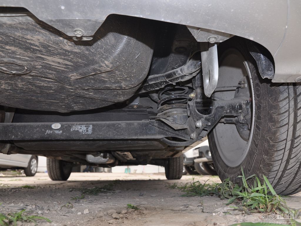 众泰z200hb 2011款 1.5at豪华型