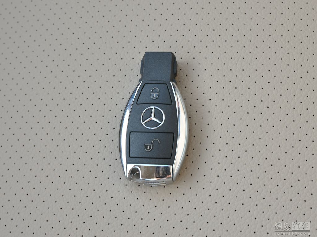 奔驰b级 2012款 b180--车钥匙 / 116