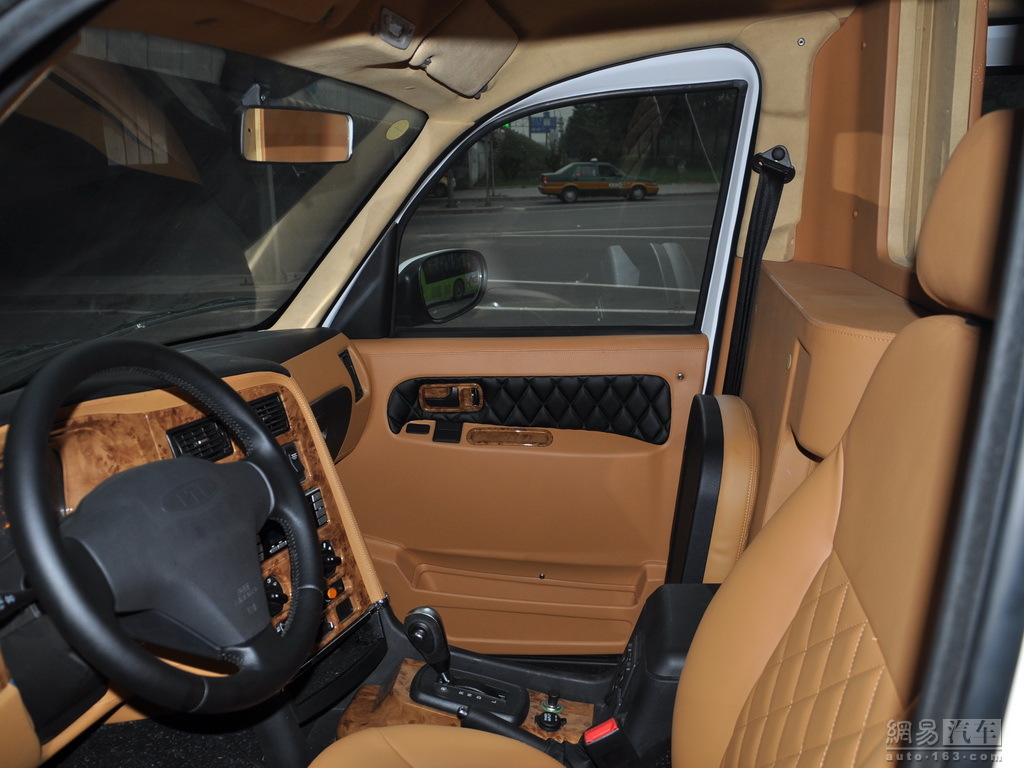 吉利英伦tx4 2012款 2.4at商务定制版_手机网易网