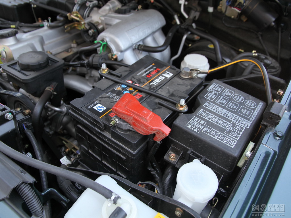 广汽长丰猎豹奇兵 2012款 2.2mt四驱