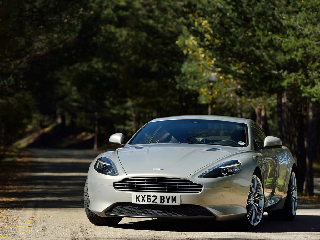 2013款阿斯顿马丁db9