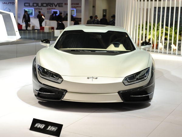 纯电跑车/5秒破百 长城华冠前途首发亮相