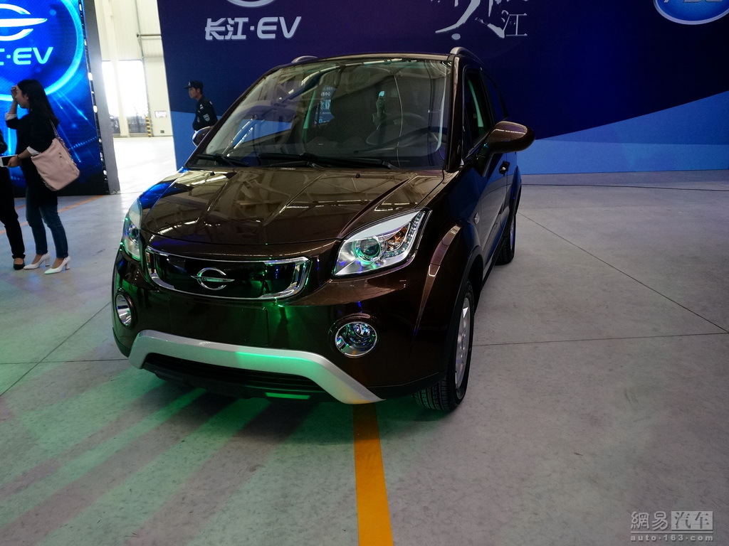 2018款长江ev逸酷实拍图_网易汽车