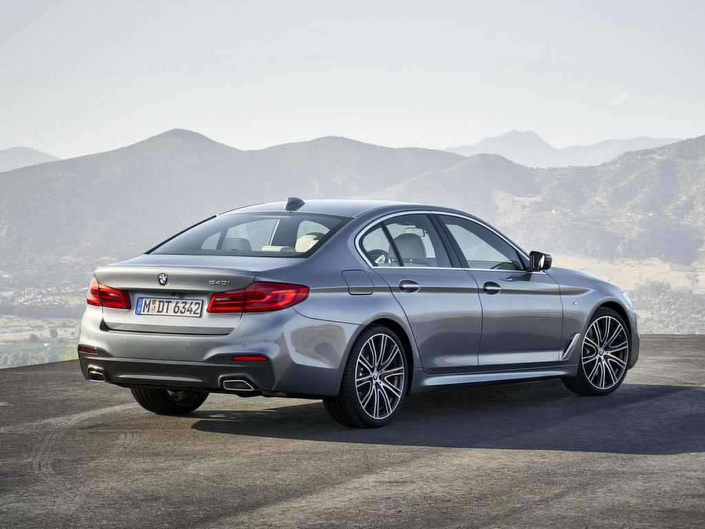 2017款宝马5系官方图