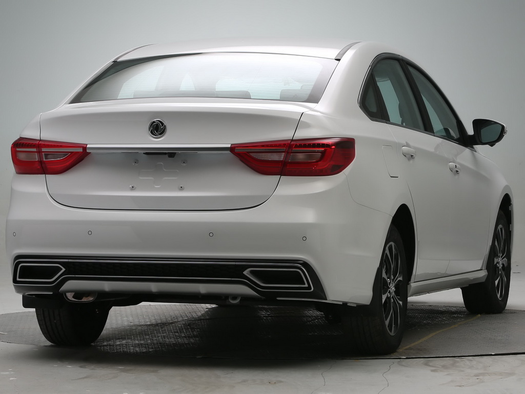 2017款东风风行景逸s50官方图